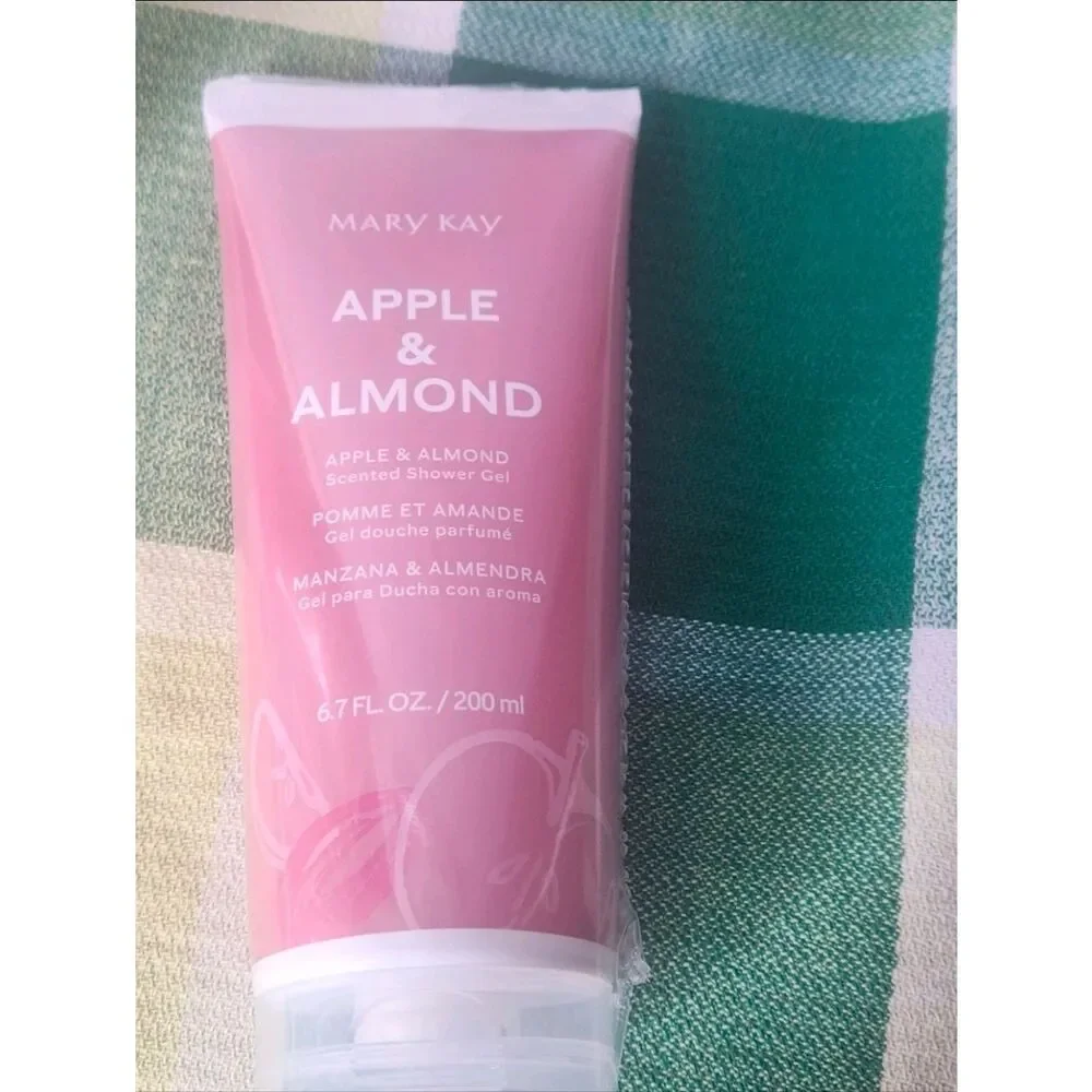 New!! Mary Kay® Apple & Almond Scented Shower Gel 6.7Fl.oz.( 200ml)